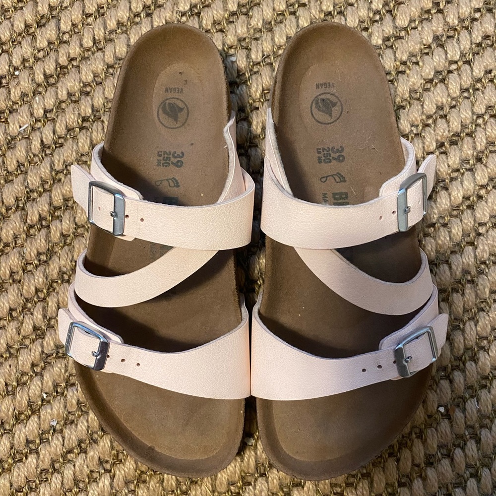 Birkenstock VEGAN light rose sandals - size 39
